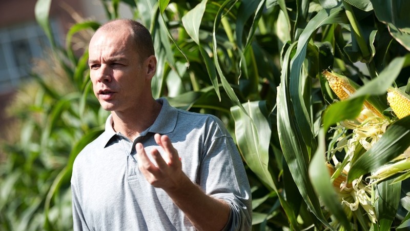 Bert van der Feltz CEO van tropisch groentezadenbedrijf East-West Seed